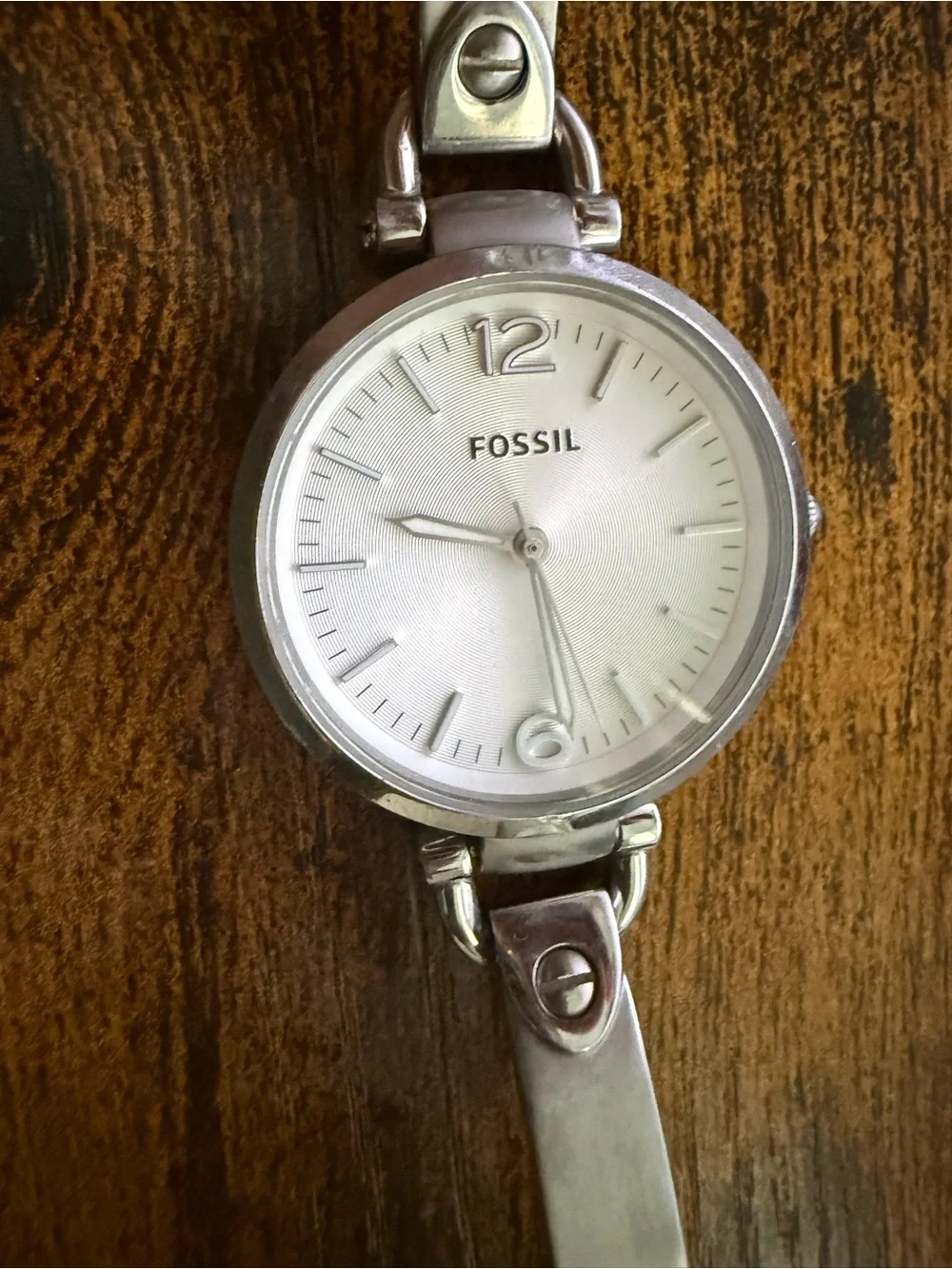 Fossil wear versatile markers